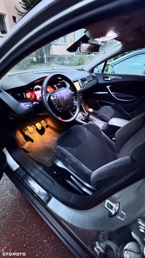 Citroën C5 2.0 HDi Attraction - 7