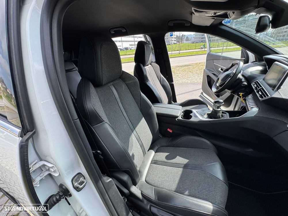 Peugeot 3008 1.2 PureTech GT Line - 31
