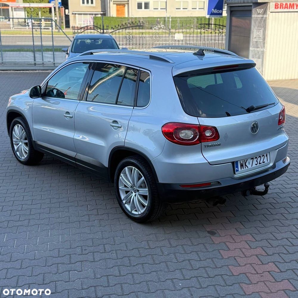 Volkswagen Tiguan - 4