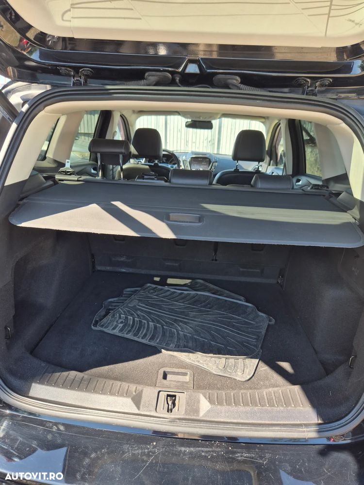 Ford Kuga 2.0 TDCi 4WD Powershift Titanium - 8