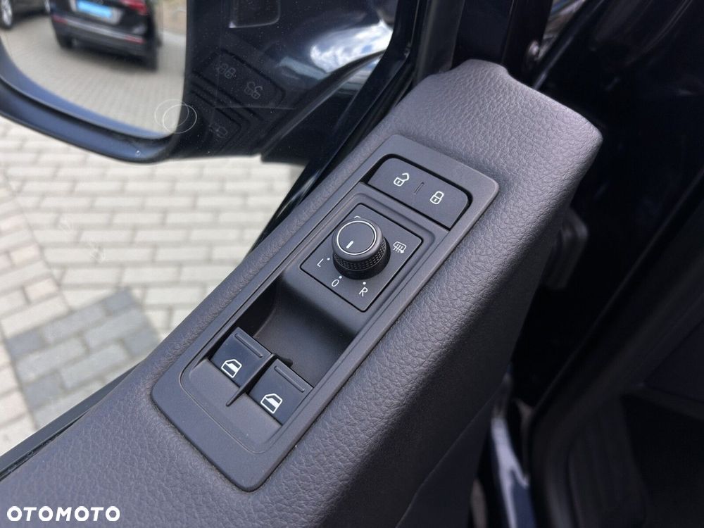 Volkswagen Multivan 2.0 BiTDI L1 Edition DSG - 11