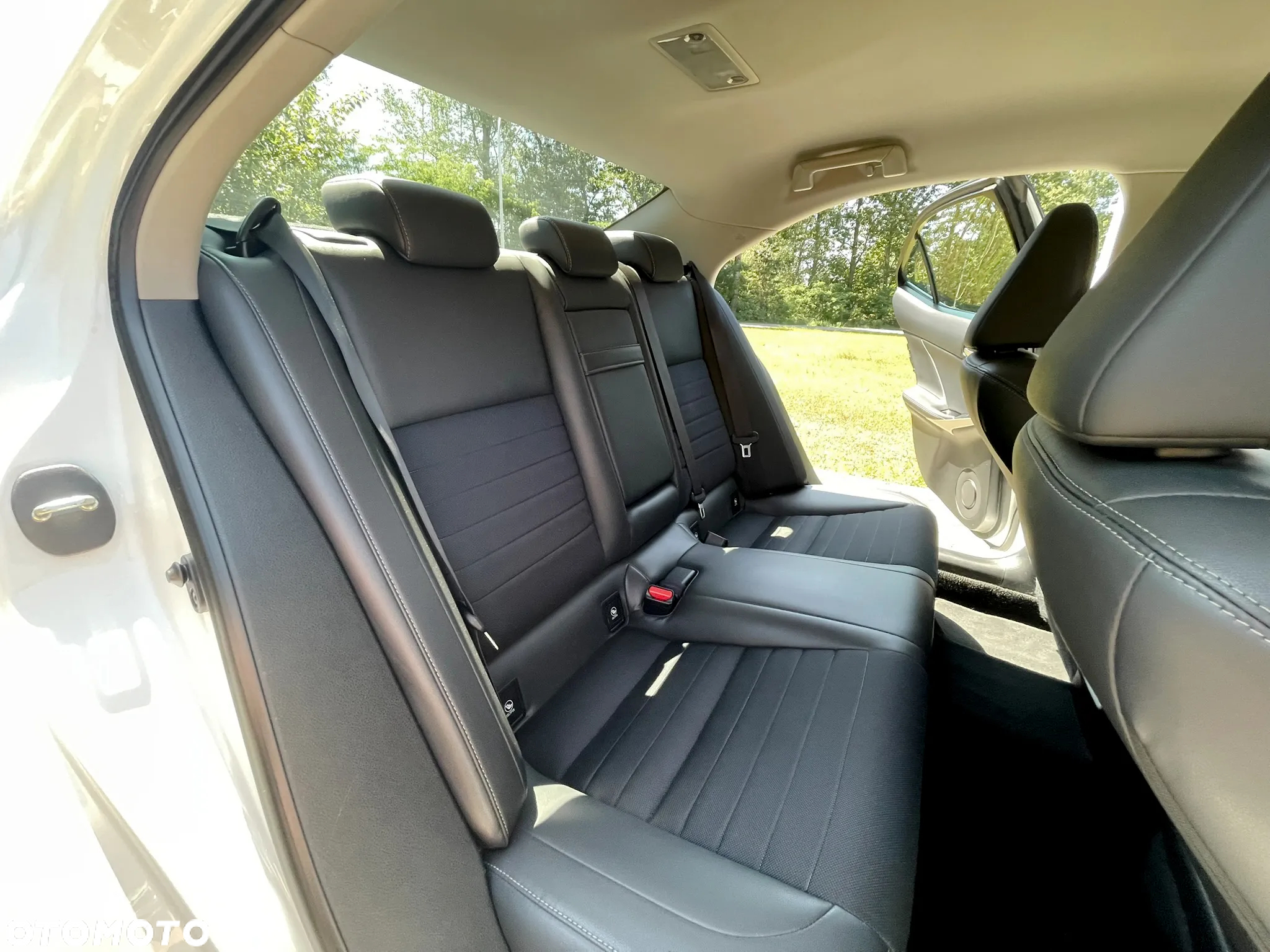 Lexus IS 250 Elegance - 25