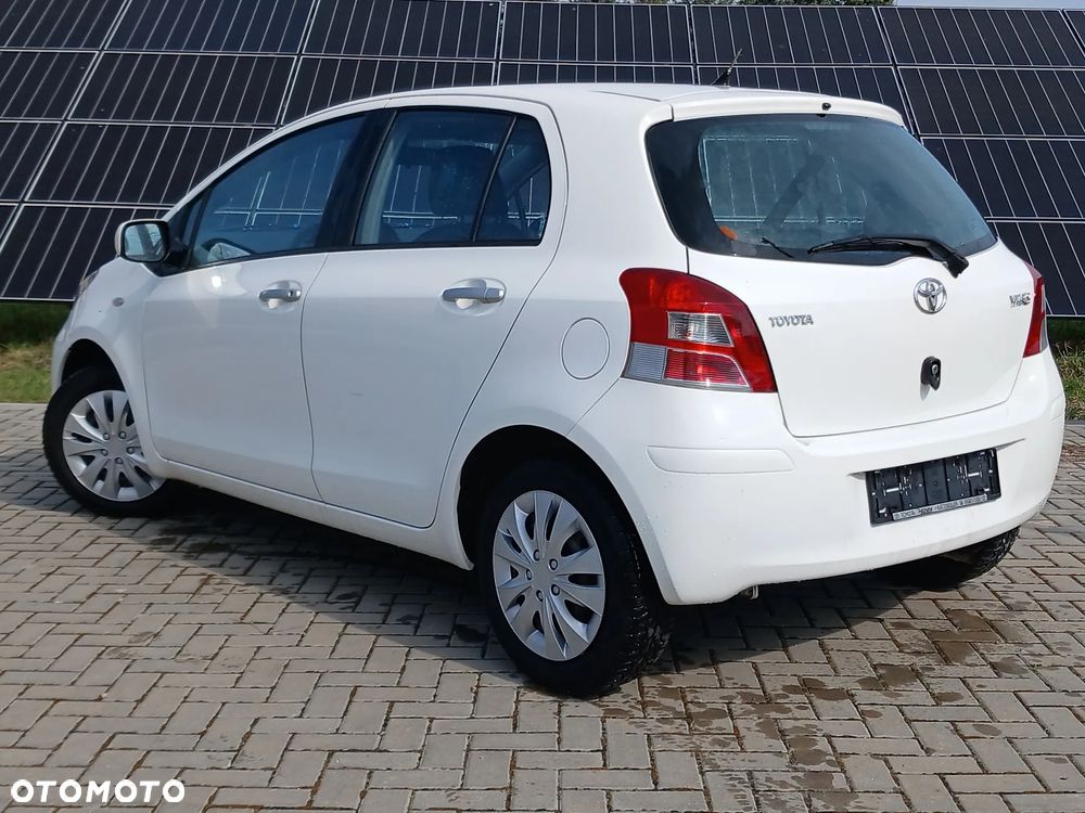 Toyota Yaris 1.33 VVT-i Executive - 1