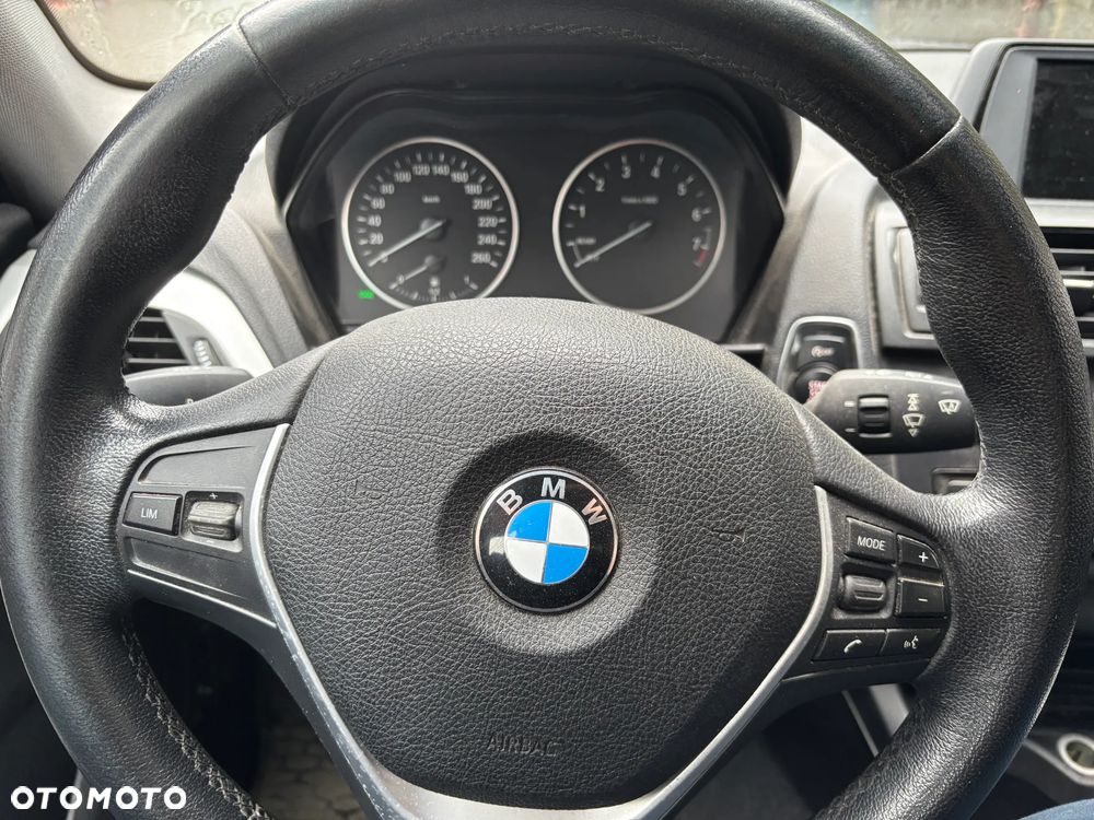 BMW Seria 1 118i - 8