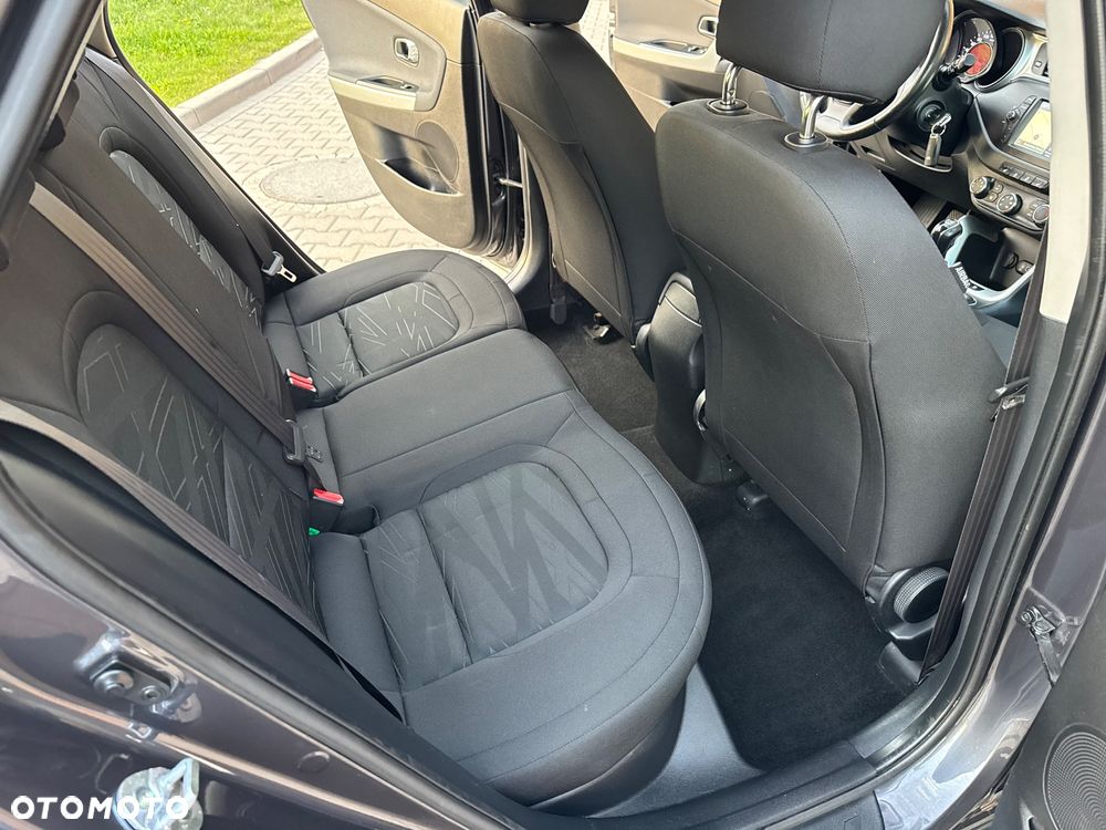 Kia Ceed 1.6 GDI Vision - 31