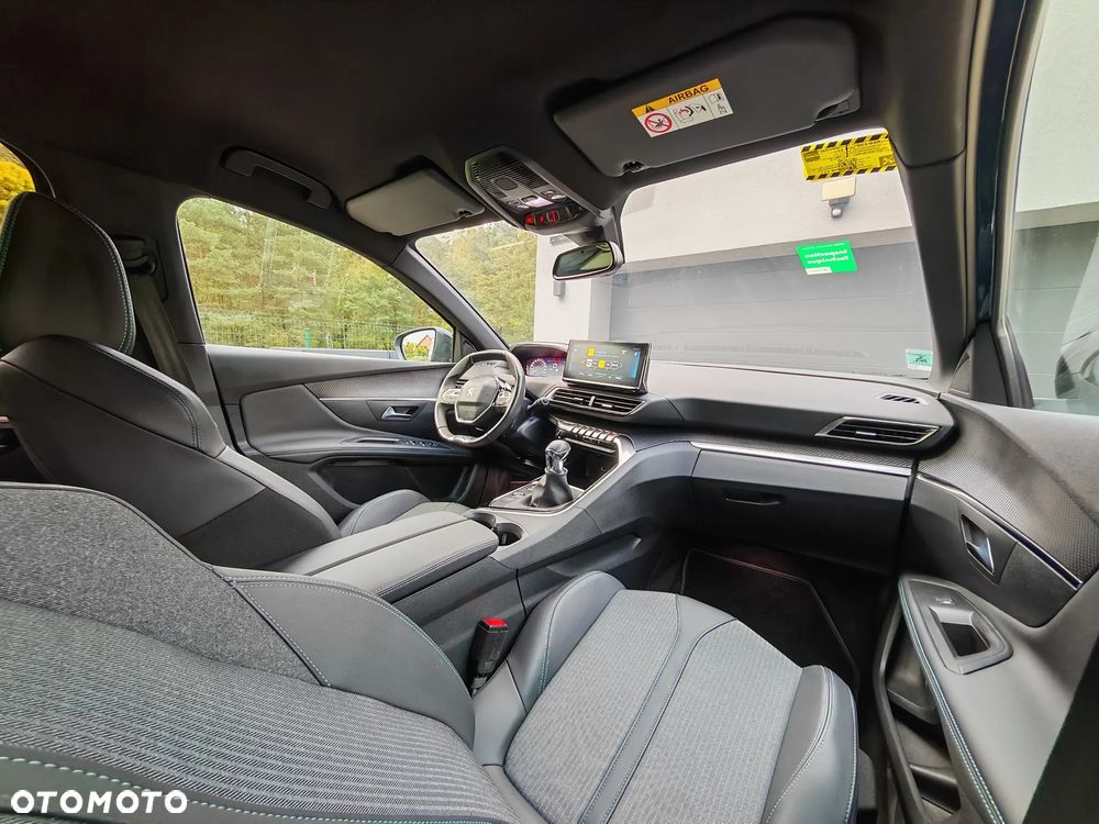 Peugeot 3008 1.2 PureTech GT S&S - 24