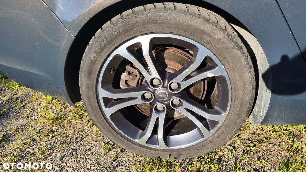 Opel Insignia 2.0 CDTI Active - 16