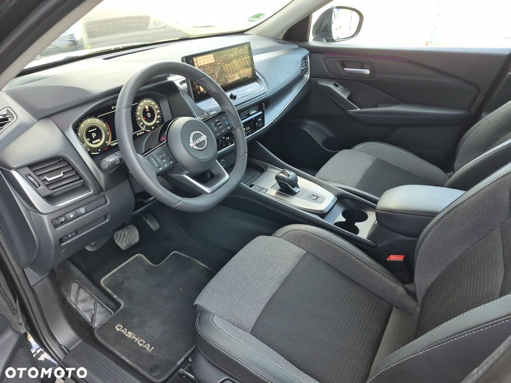 Nissan Qashqai - 25