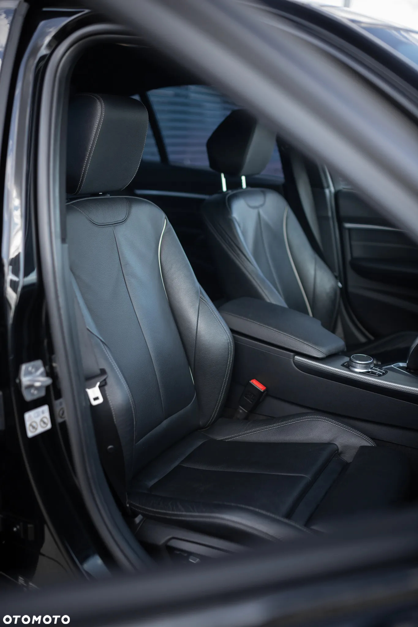 BMW Seria 3 330e iPerformance M Sport Shadow - 18