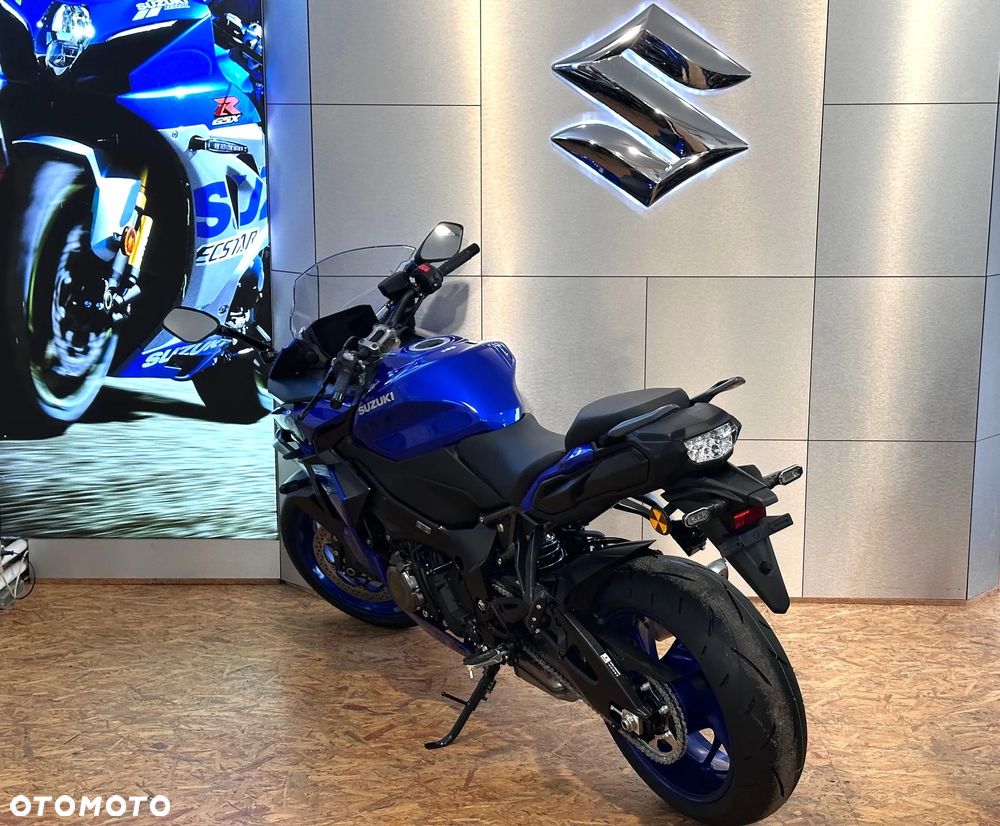 Suzuki GSX - 7