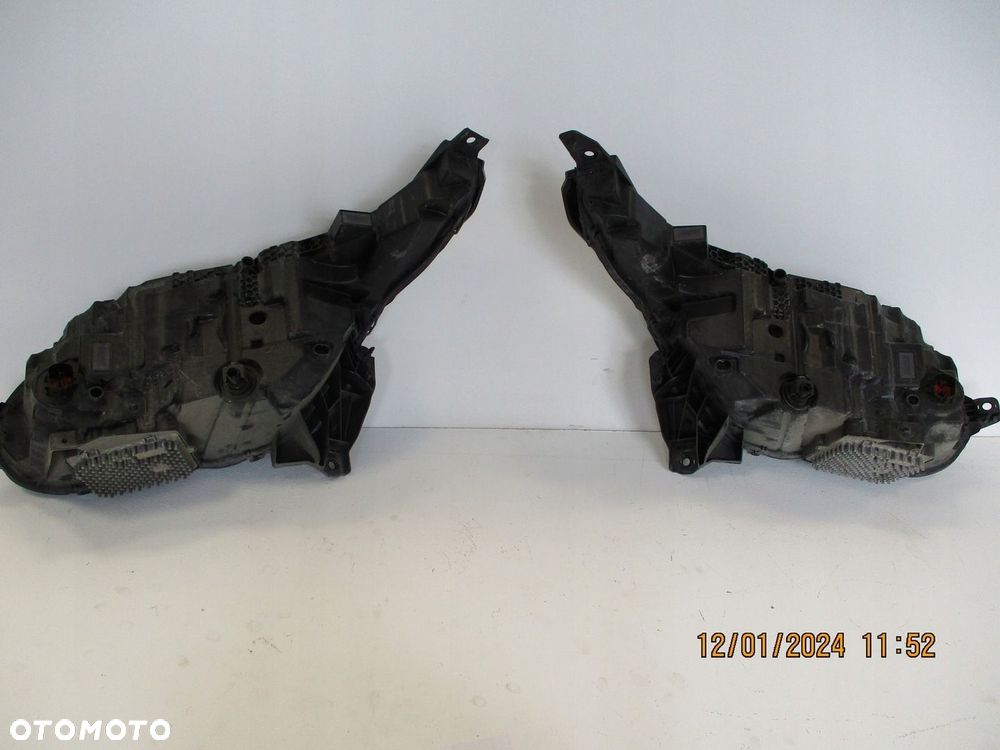 Lampa FULL LED RANGE ROVER VELAR J8A2-13W029-EG PRAWA - 11