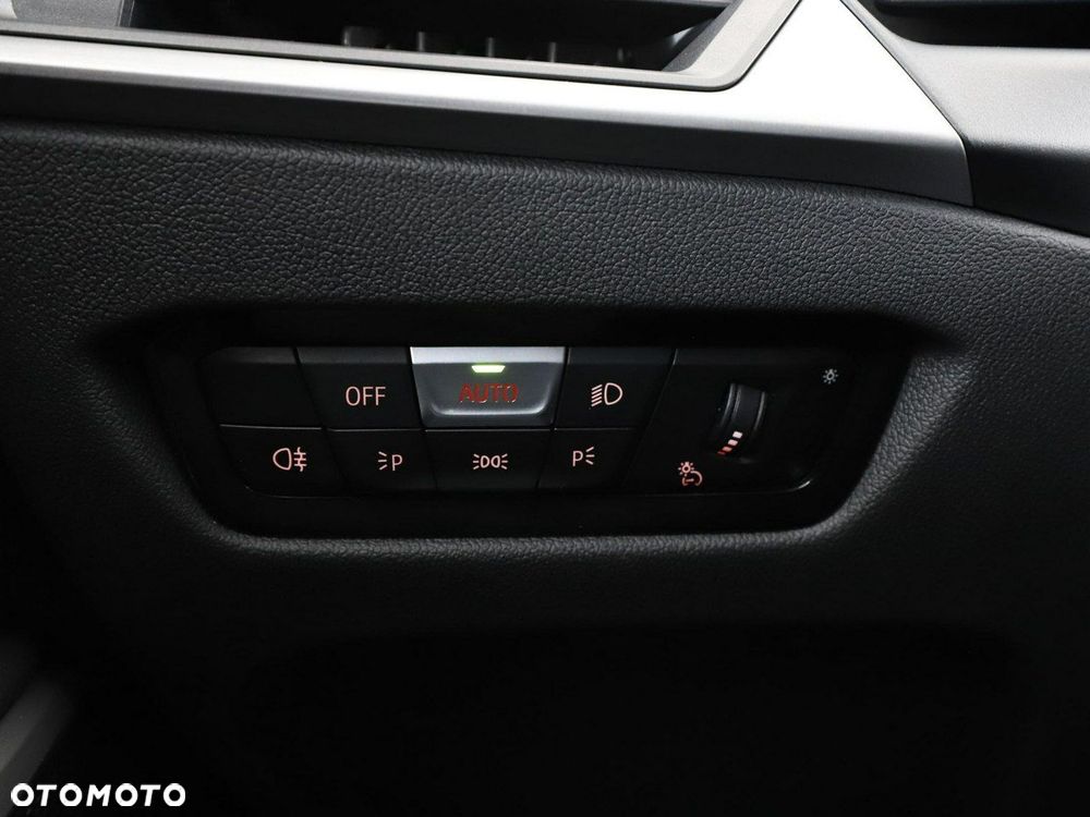 BMW Seria 3 318d - 36