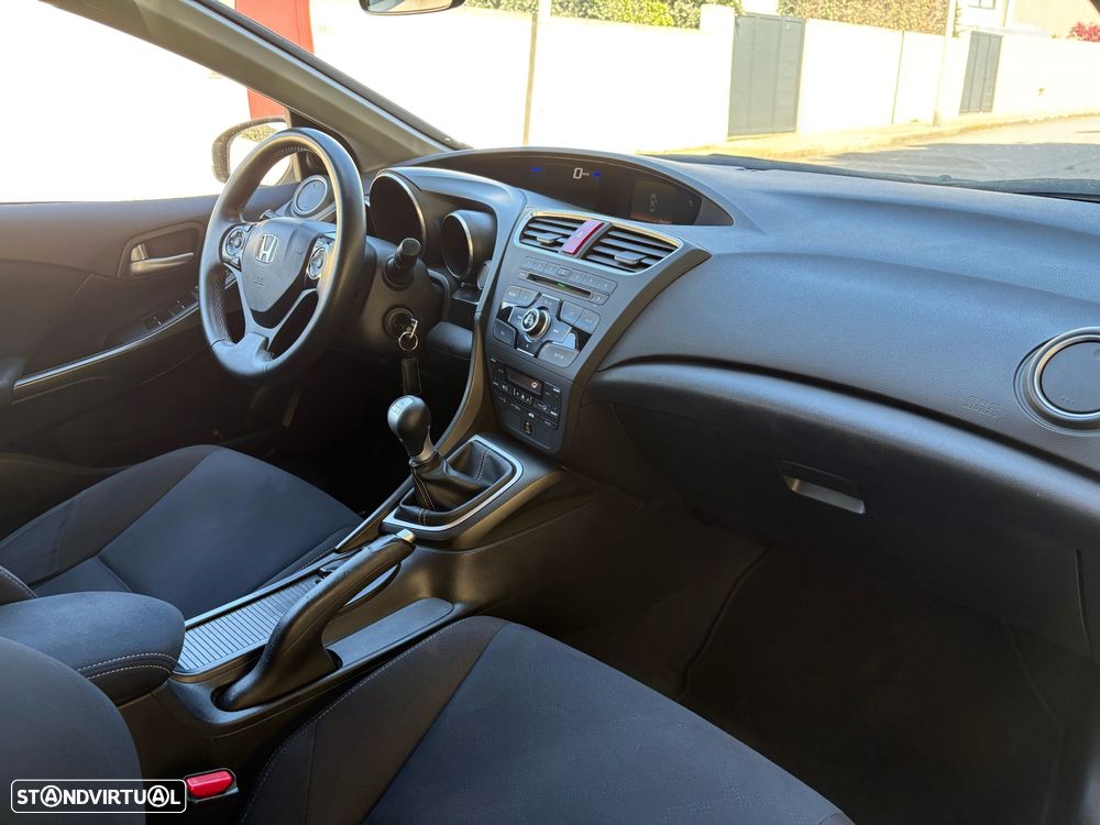 Honda Civic Tourer 1.6 i-DTEC Sport - 18