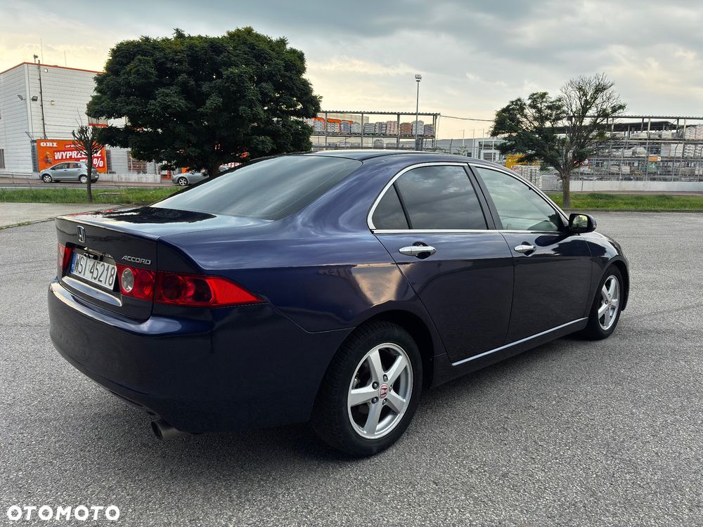 Honda Accord 2.0 Sport - 4