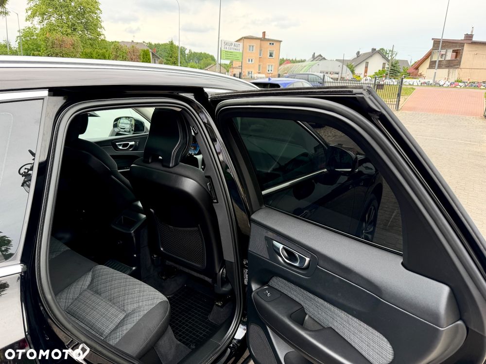Volvo XC 60 B4 B Core - 17