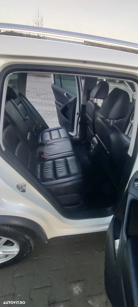 Volkswagen Tiguan - 8