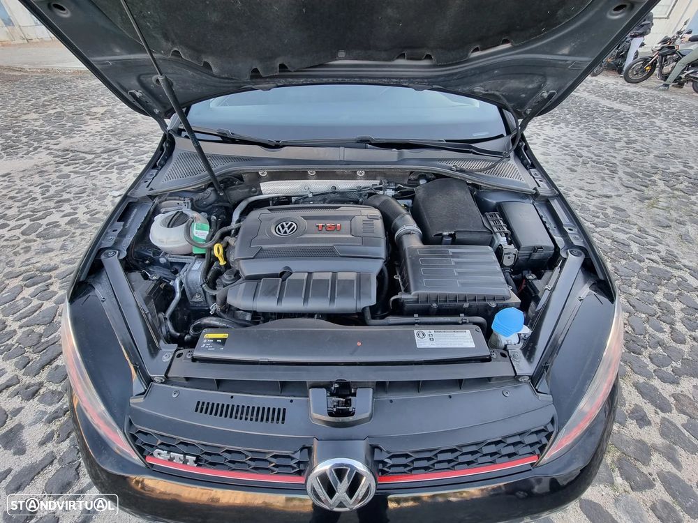 VW Golf GTI BlueMotion DSG - 11