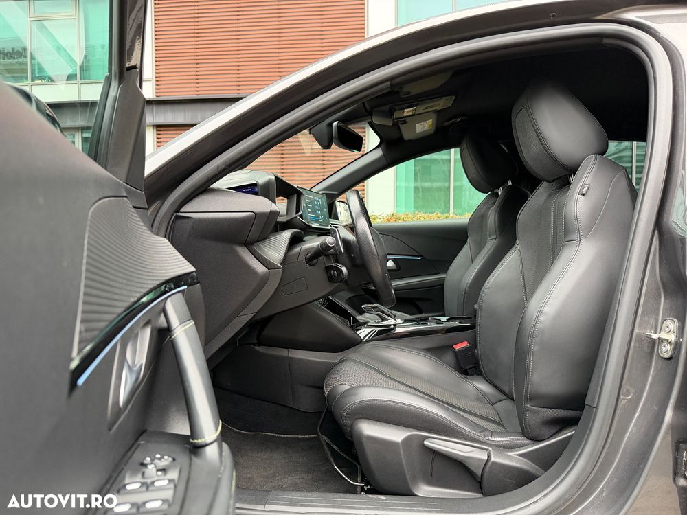 Peugeot 208 PureTech 130 EAT8 GT Pack - 19