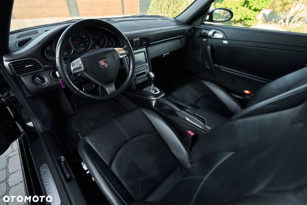Porsche 911 - 22