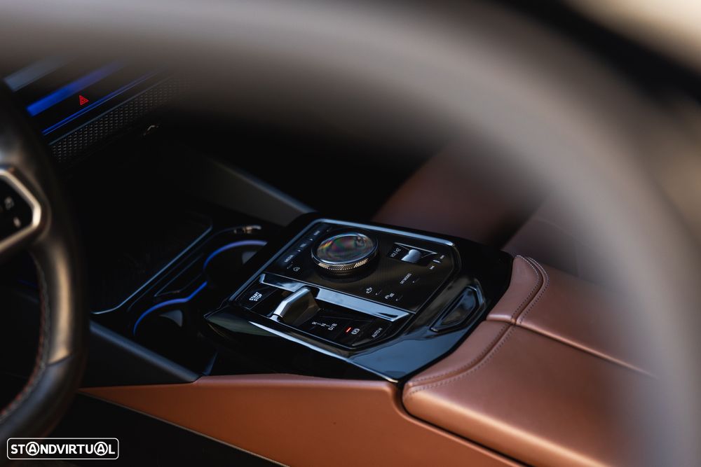 BMW i5 - 33