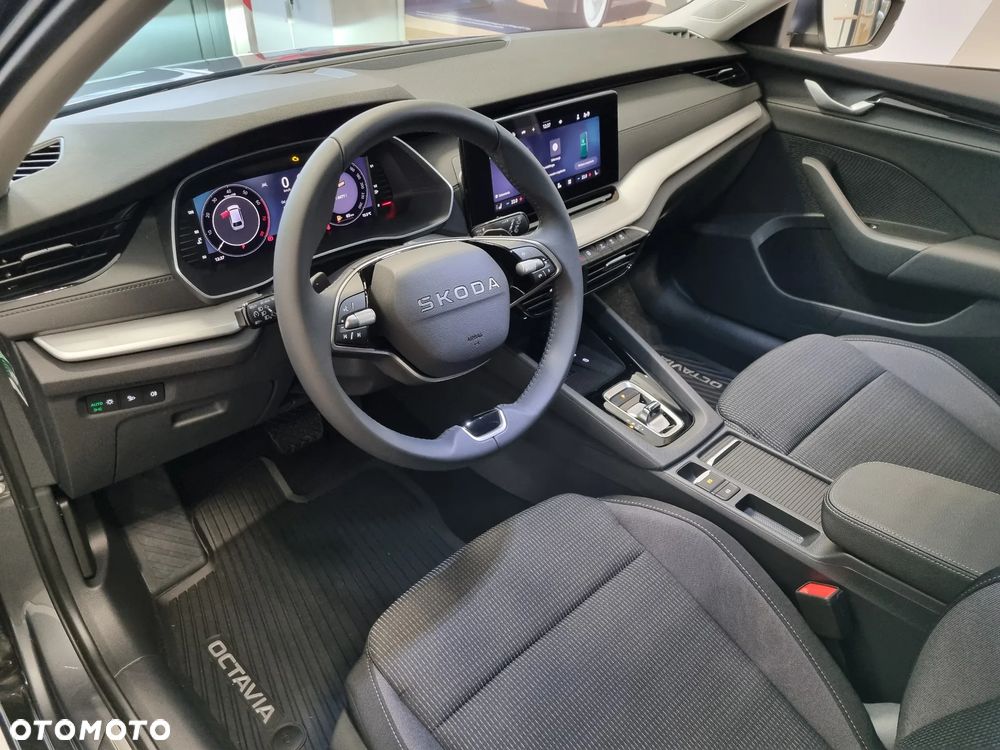 Skoda Octavia 1.5 TSI mHEV Drive Selection DSG - 13