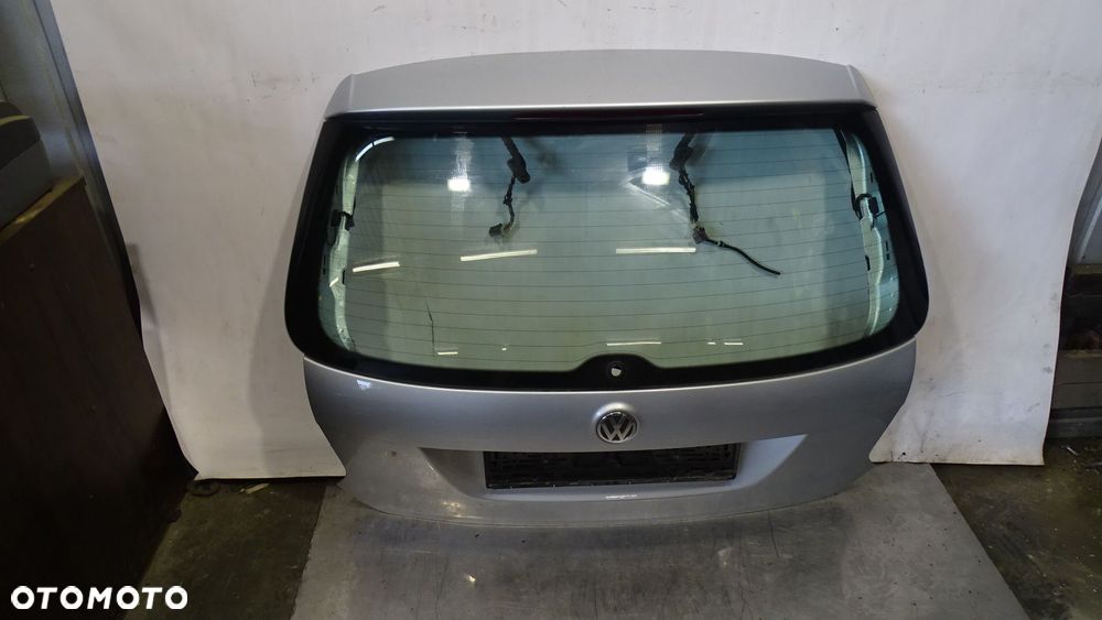 KLAPA TYŁ BAGAŻNIKA VOLKSWAGEN GOLF V 1.4TSI - 1