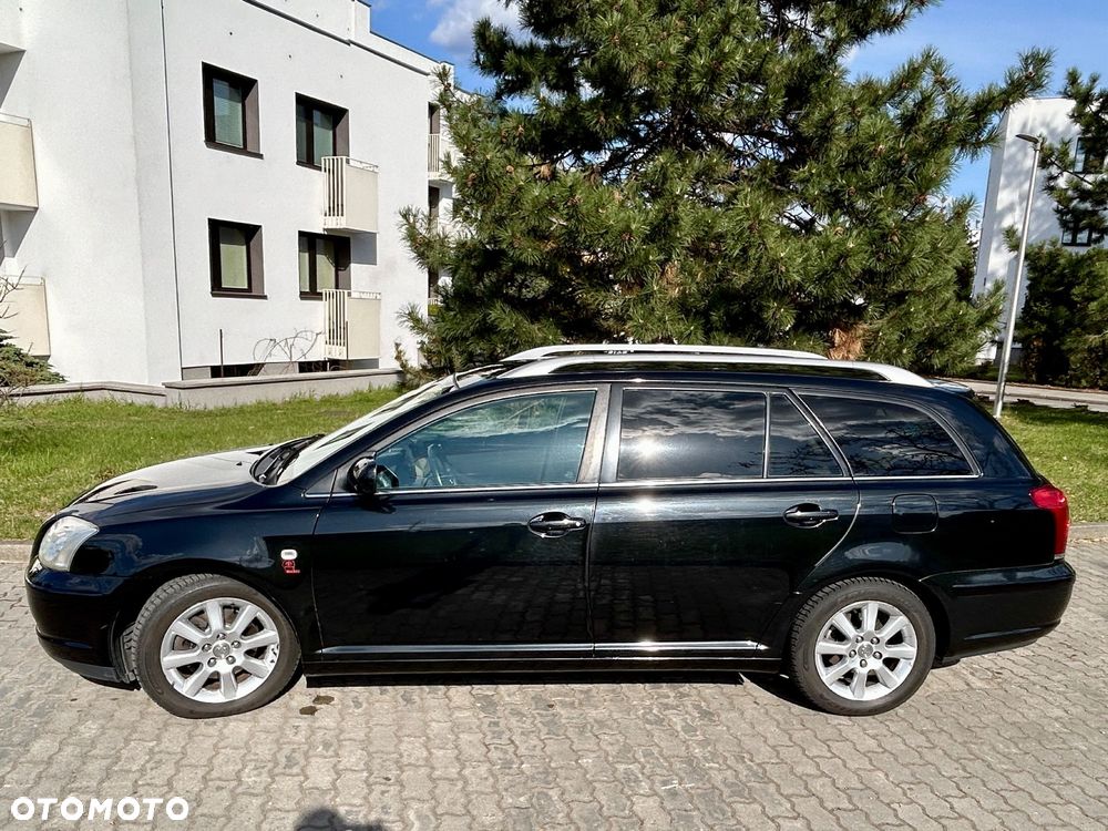Toyota Avensis 2.2 D-4D Prestige - 11