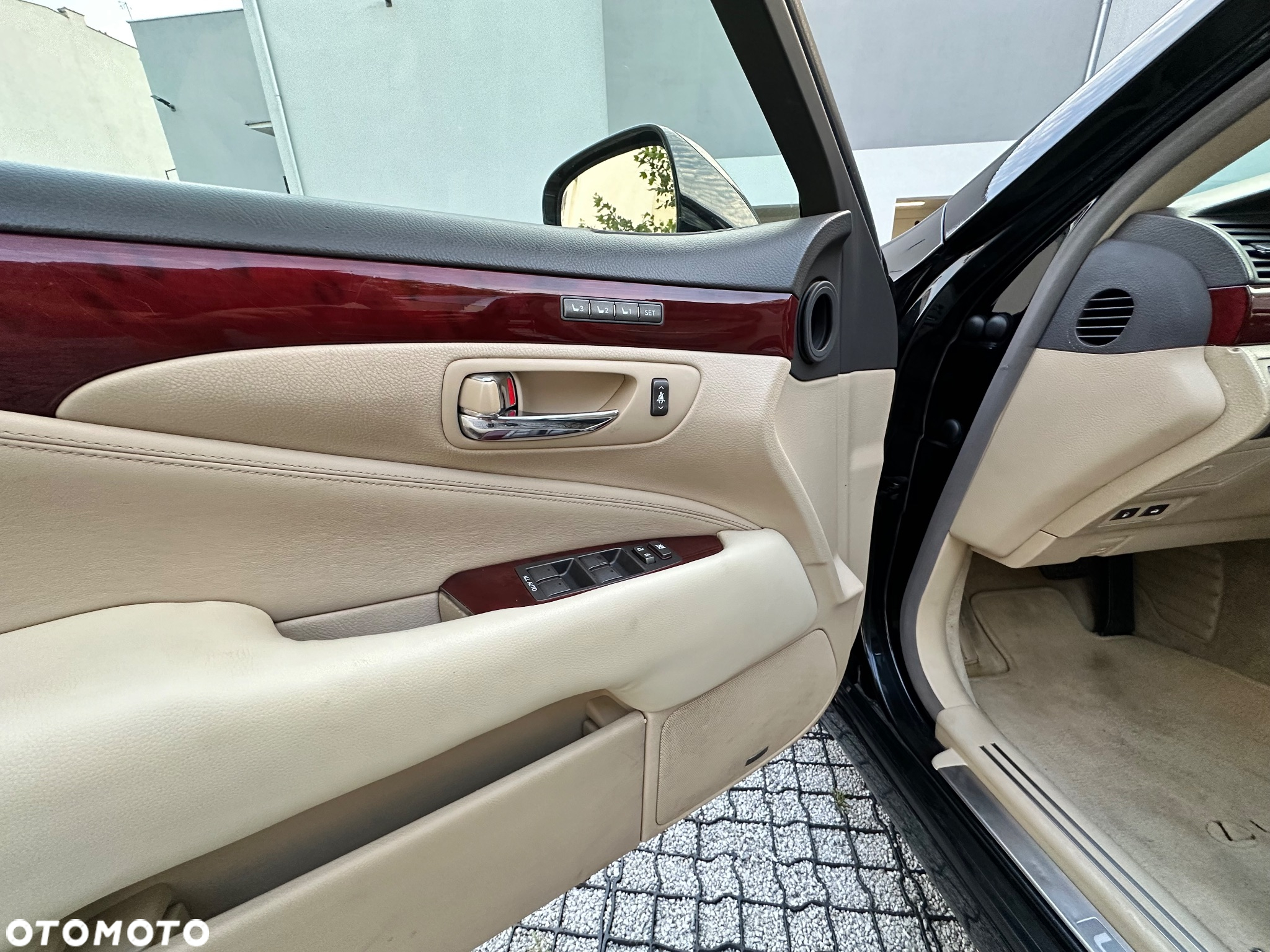 Lexus LS 460 Prestige - 10