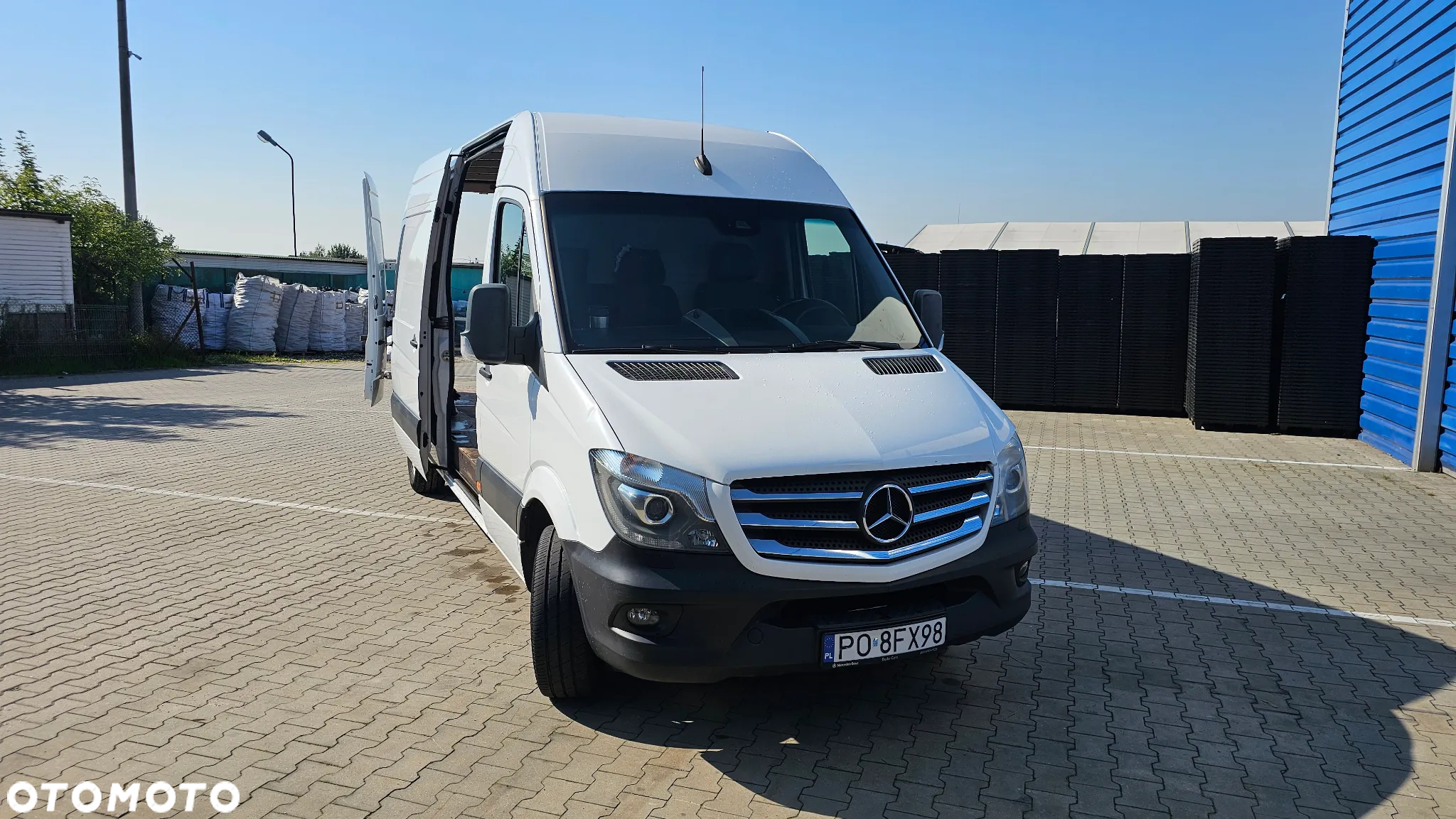 Mercedes-Benz SPRINTER 319 - 5
