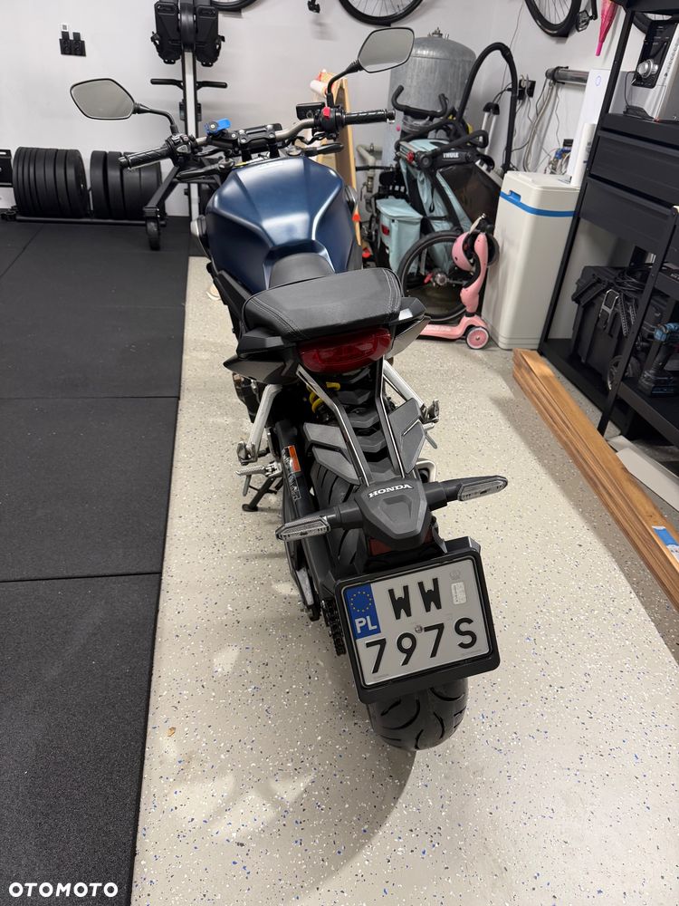 Honda CB - 4
