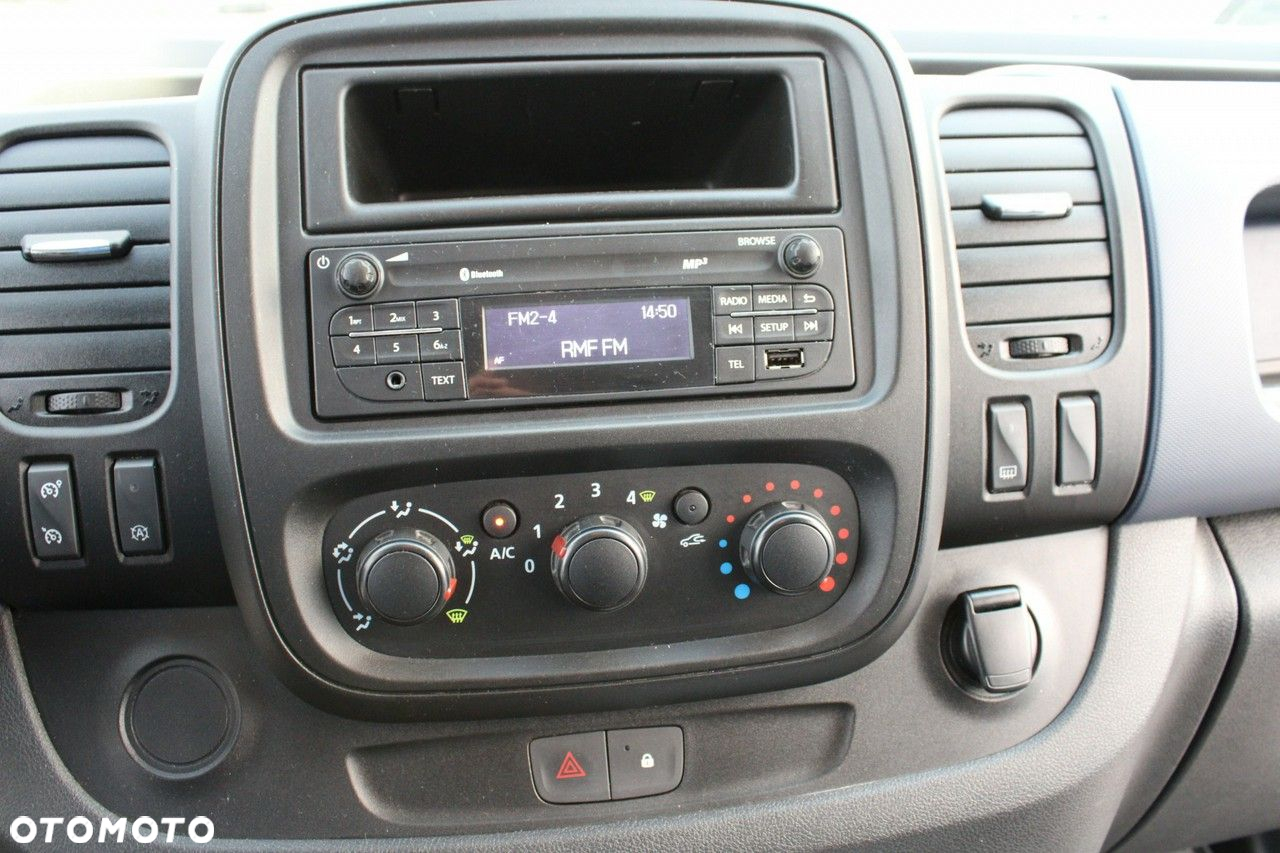 Opel Vivaro - 22