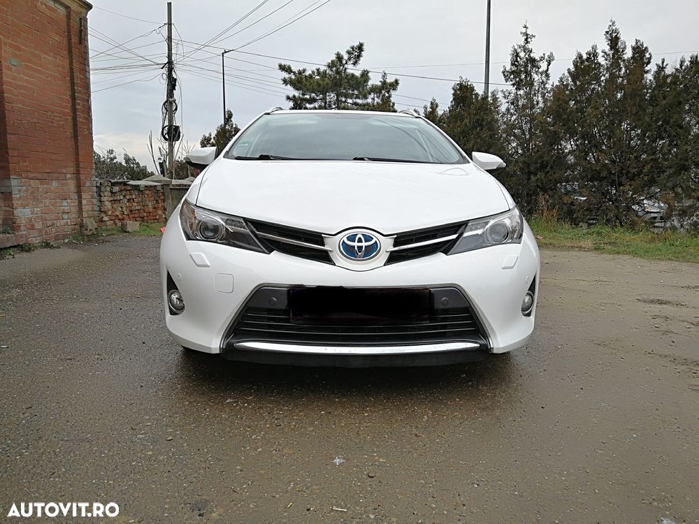Toyota Auris 1.8 VVT-i Automatik Executive - 1