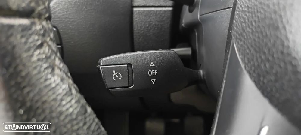 BMW X1 18 d sDrive Line Sport - 35
