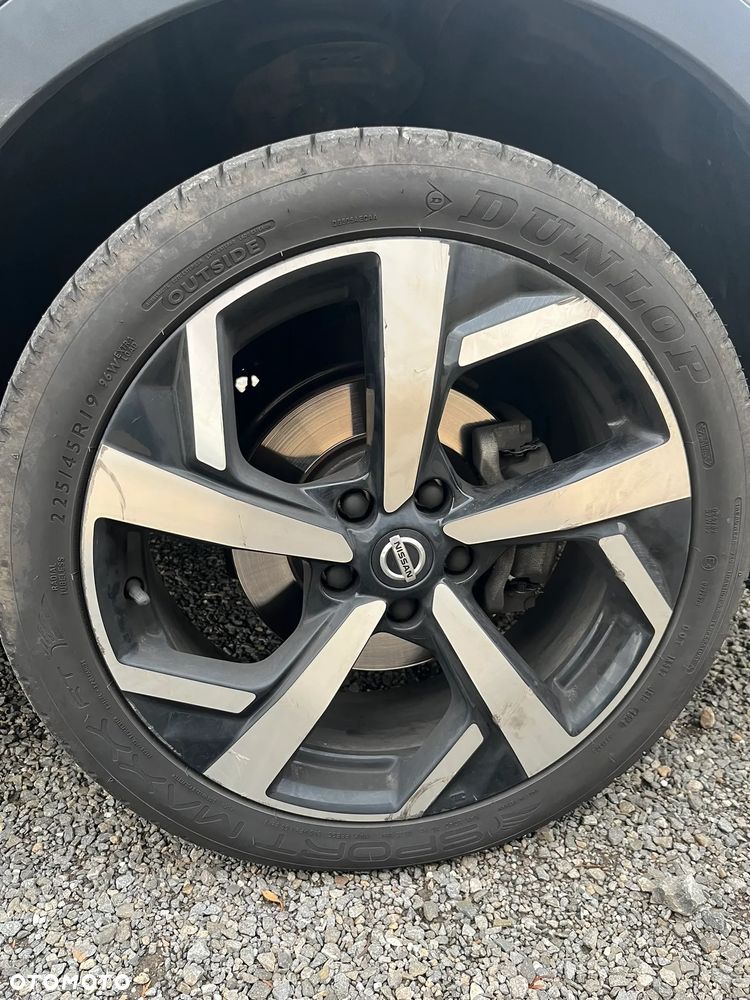 Nissan Qashqai 1.3 DIG-T TEKNA - 34