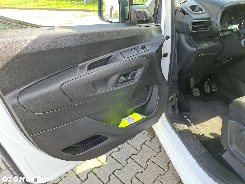 Toyota Proace City Verso 1.5 D-4D Business - 19