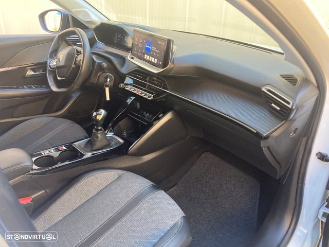 Peugeot 208 1.2 PureTech Allure Pack - 32