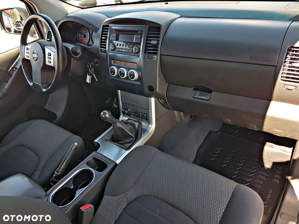 Nissan Navara 2.5 D XE Long - 27