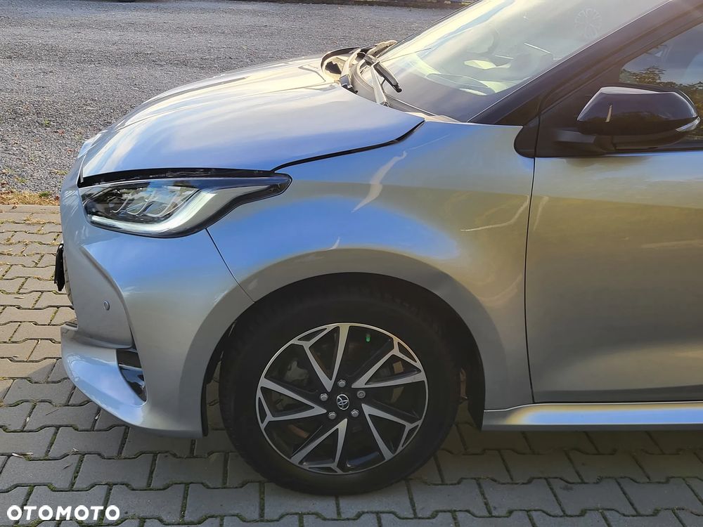 Toyota Yaris Hybrid 1.5 Premiere Edition - 32