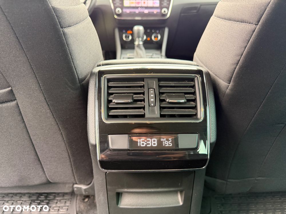 Skoda Superb 1.5 TSI ACT Style DSG - 19