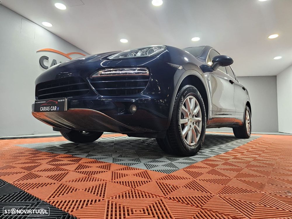 Porsche Cayenne - 8