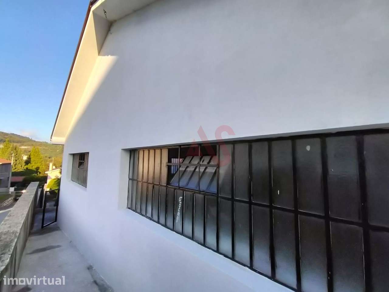 Armazém para arrendamento com 212 m2 em São João de Vizela - Grande imagem: 4/14