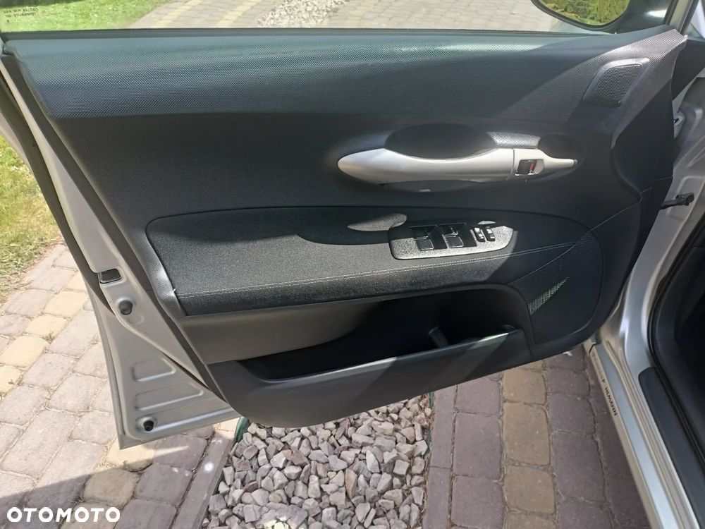 Toyota Auris 1.6 Executive - 12
