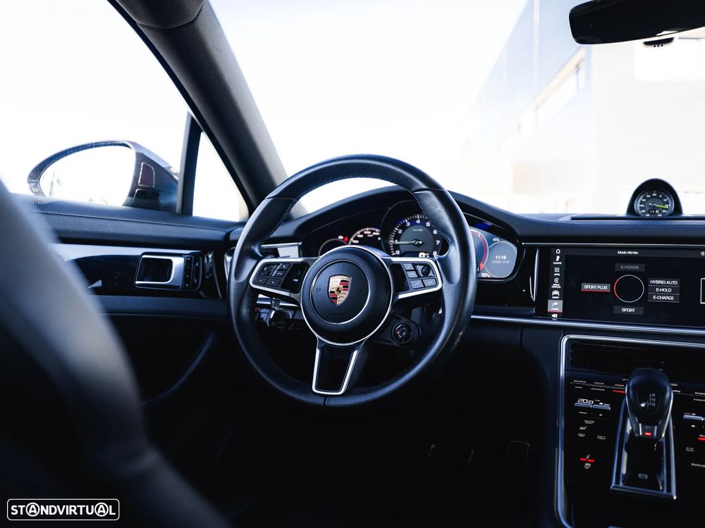 Porsche Panamera 4 E-Hybrid - 14