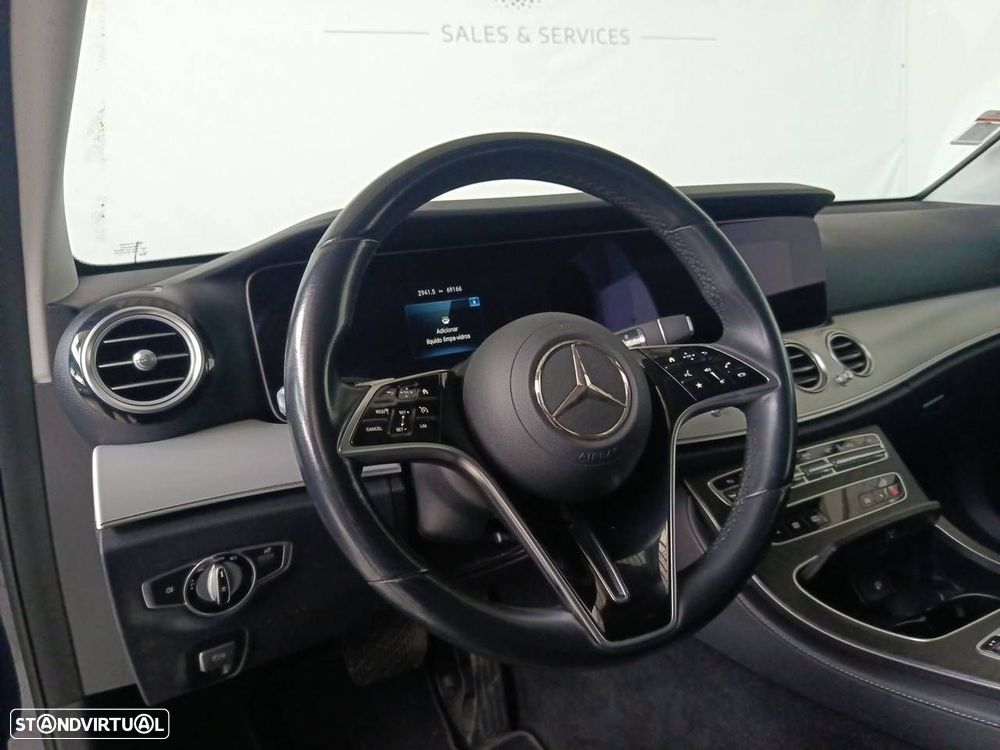 Mercedes-Benz E 300 - 12