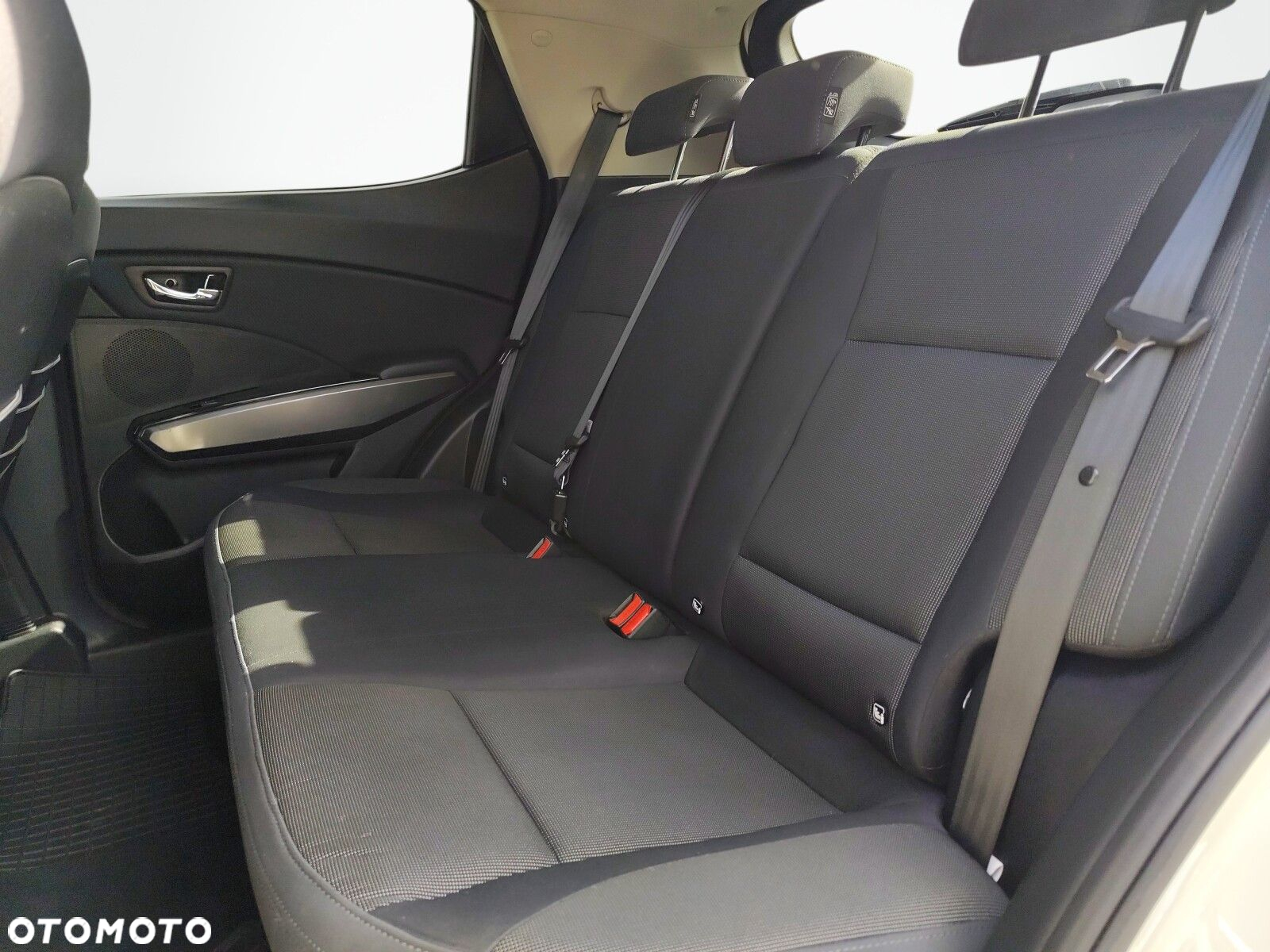 SsangYong/KGM Tivoli - 13