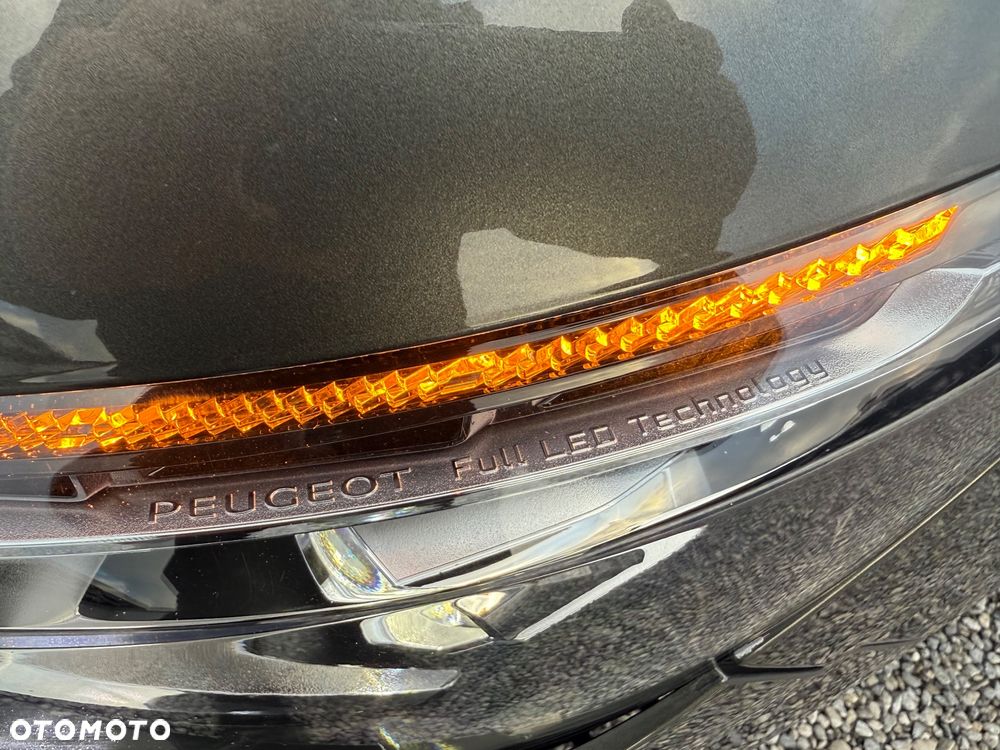 Peugeot 3008 1.5 BlueHDi Allure S&S EAT8 - 38