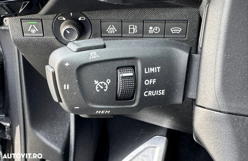 DS Automobiles DS 7 Crossback - 24