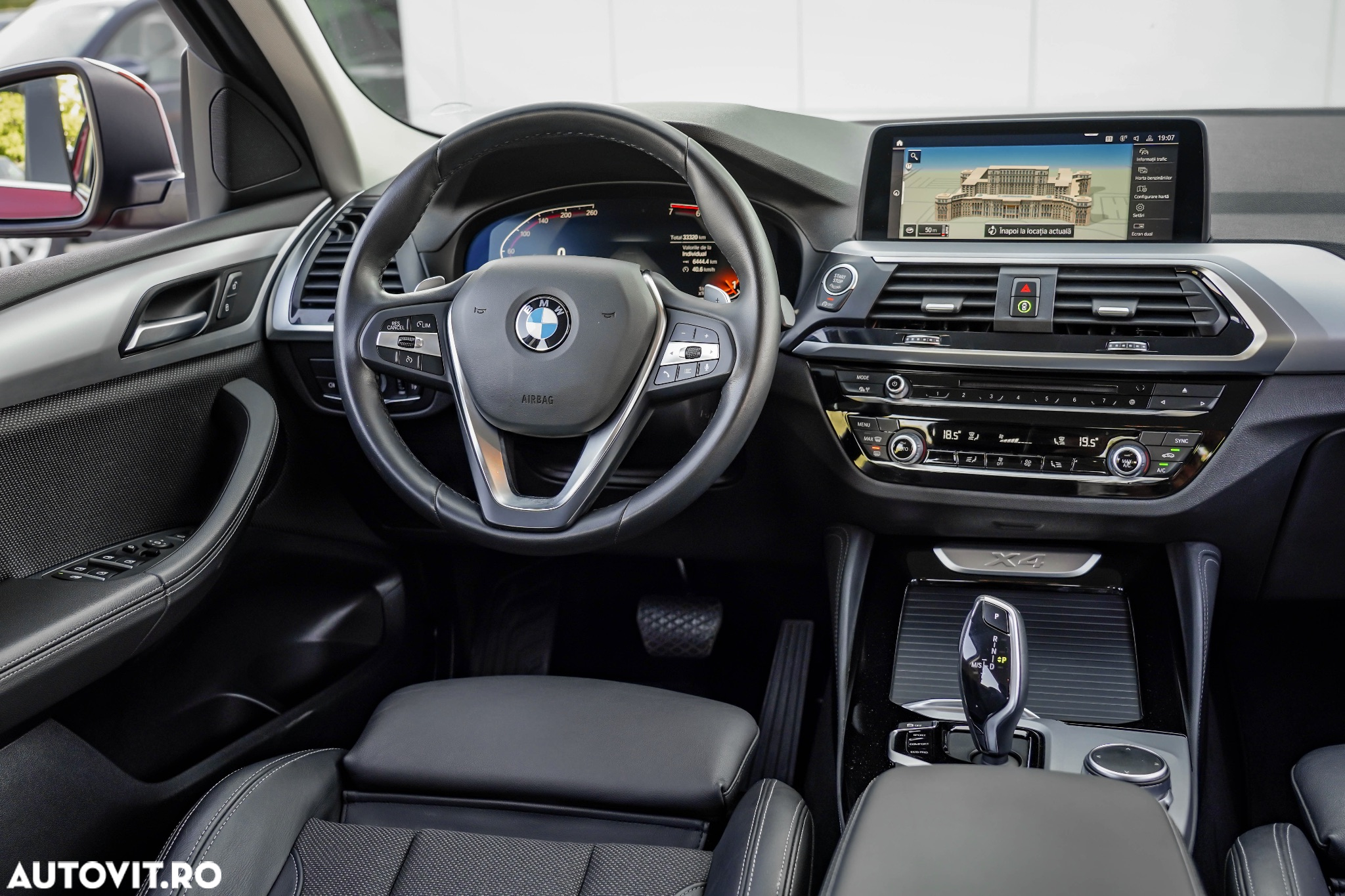 BMW X4 xDrive20i AT - 7