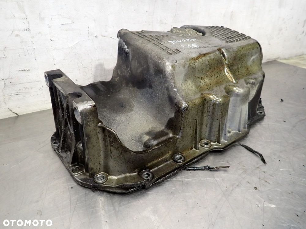 MISA OLEJOWA VOLKSWAGEN TOURAN 1.6FSI - 2