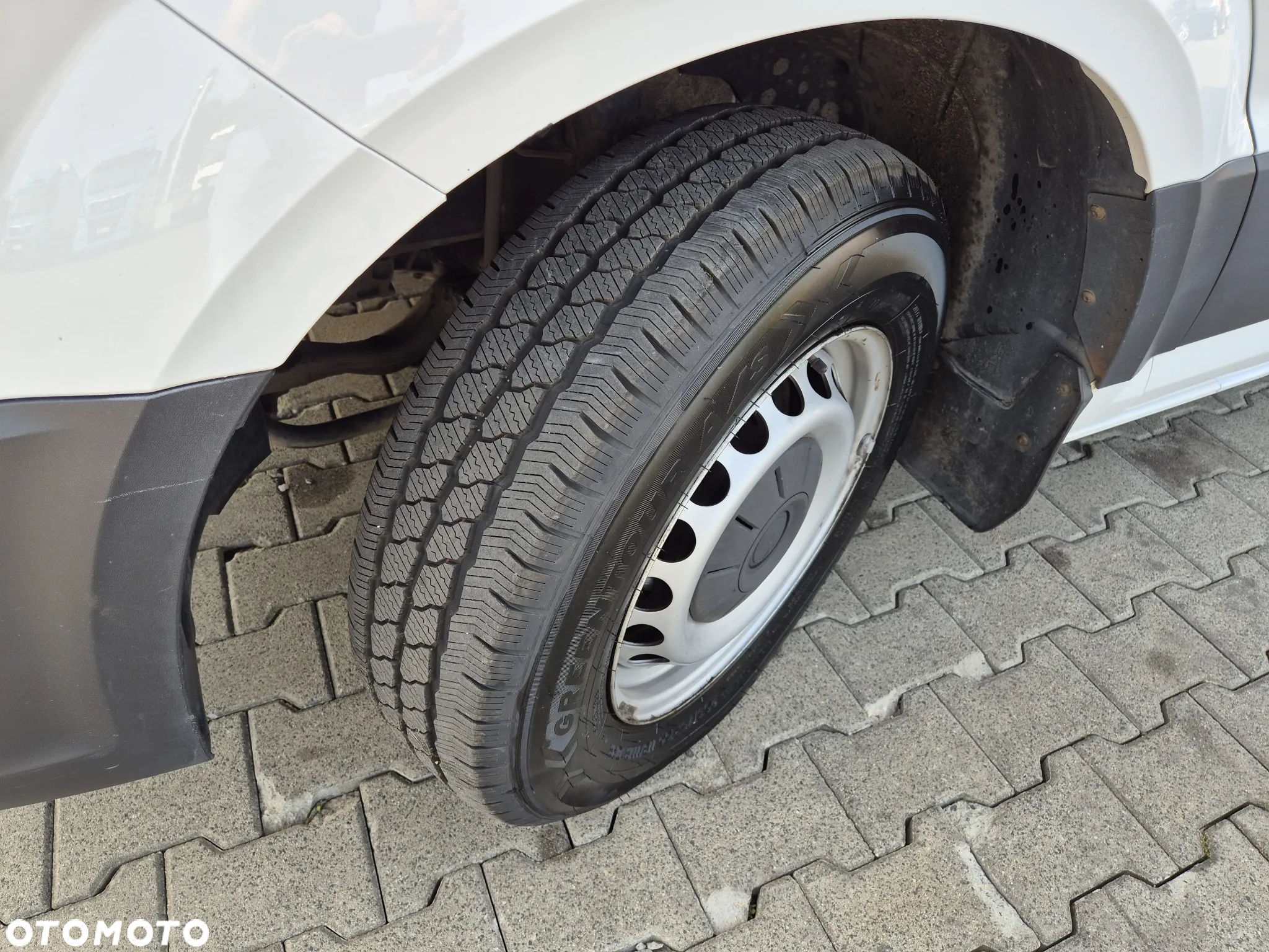 Volkswagen CRAFTER 2.0 TDi 177 / UNIKATOWY! / WYSOKI KONTENER / E6 / BEZWYPADKOWY / WINDA 750KG / WEBASTO - 15